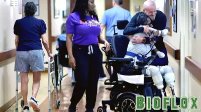 Rehab Reunion Brings Former Patients and Caregivers Together